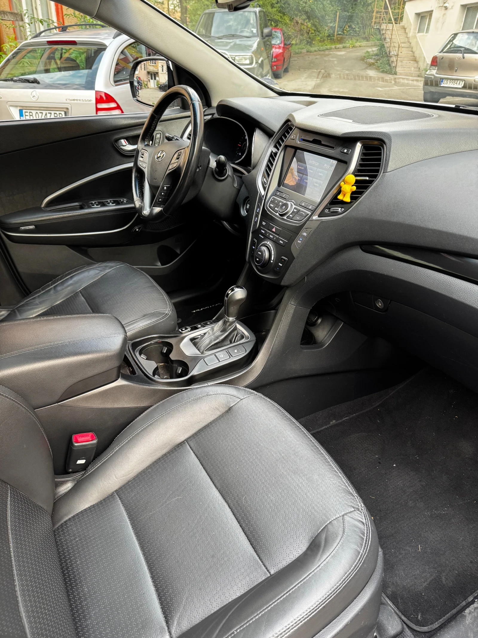 Hyundai Santa fe CRDI/Keyless/4x4/Panoramic roof - изображение 10