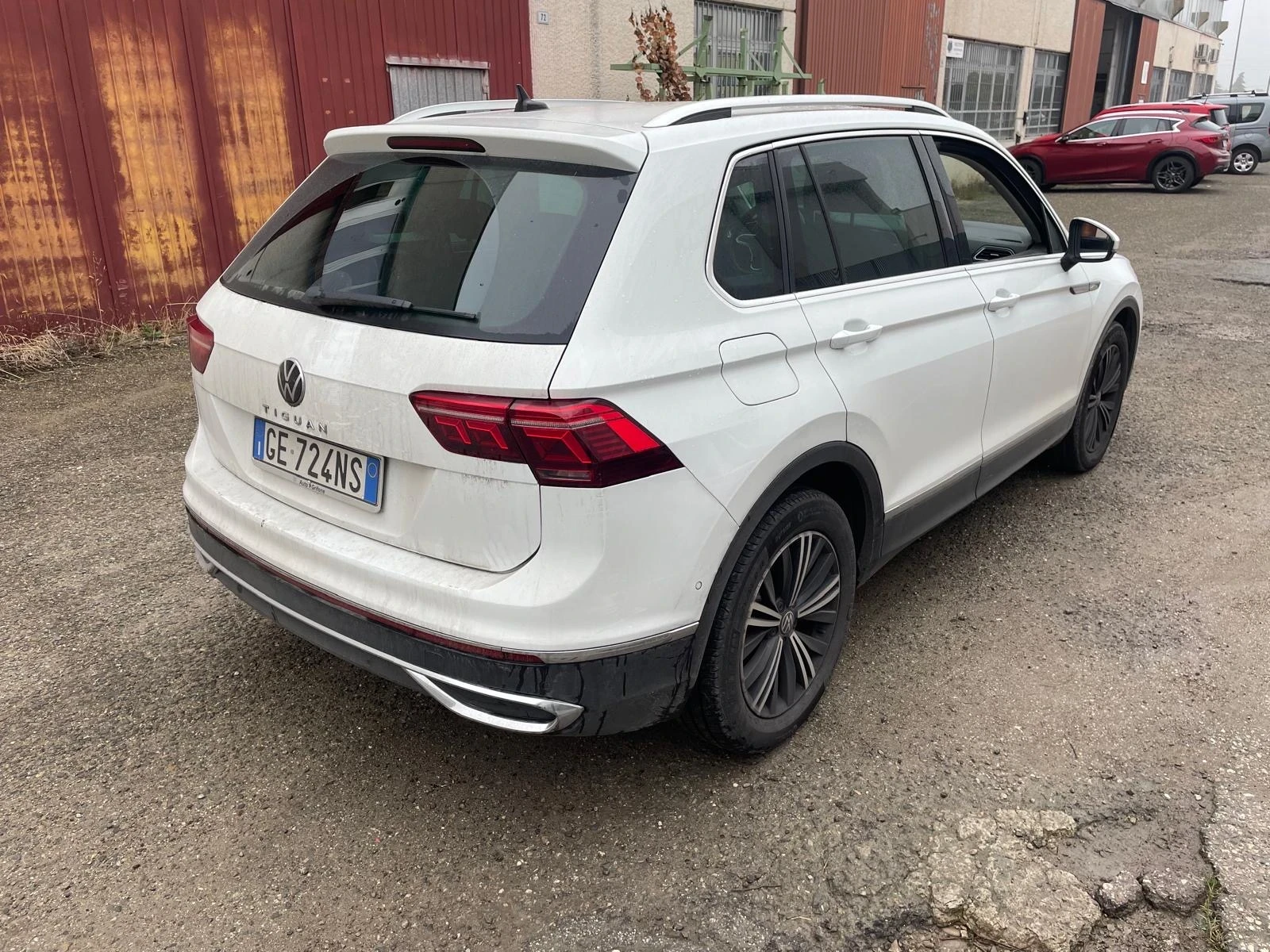 VW Tiguan (КАТО НОВА) - изображение 5