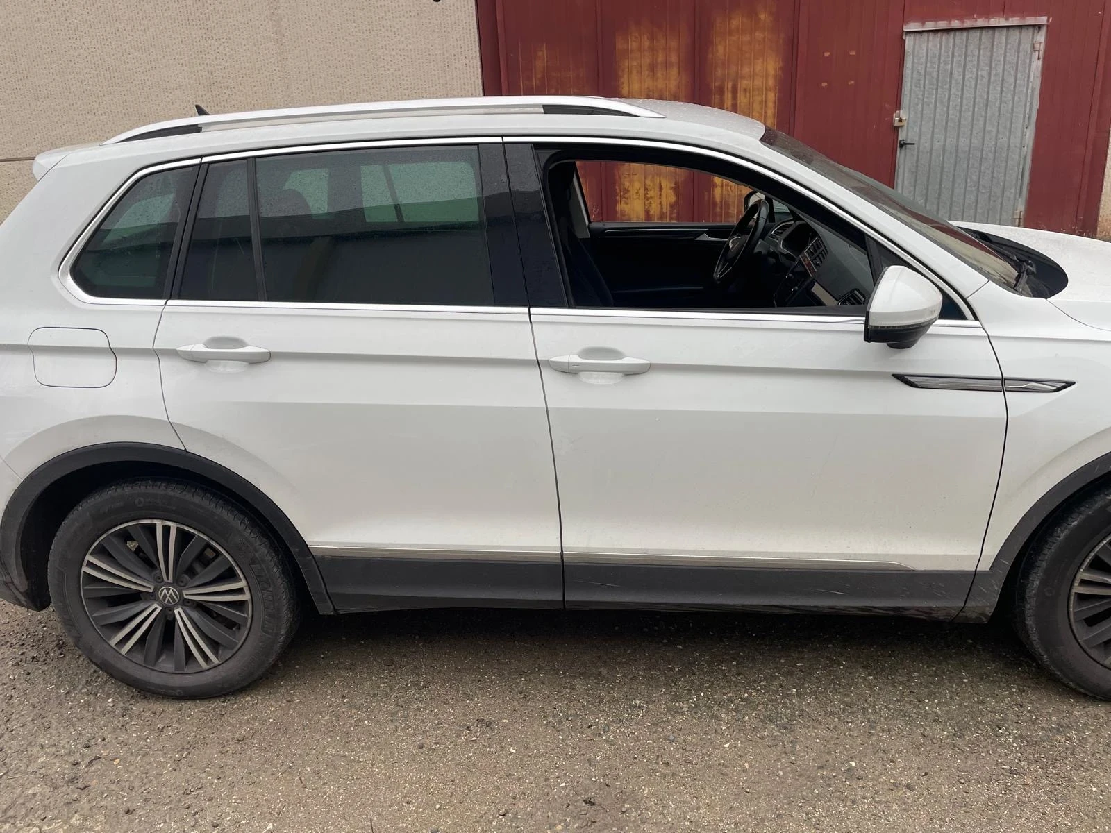 VW Tiguan (КАТО НОВА) - изображение 4