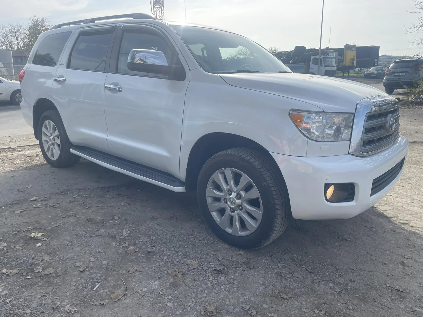 Toyota Sequoia Platinum  - изображение 5