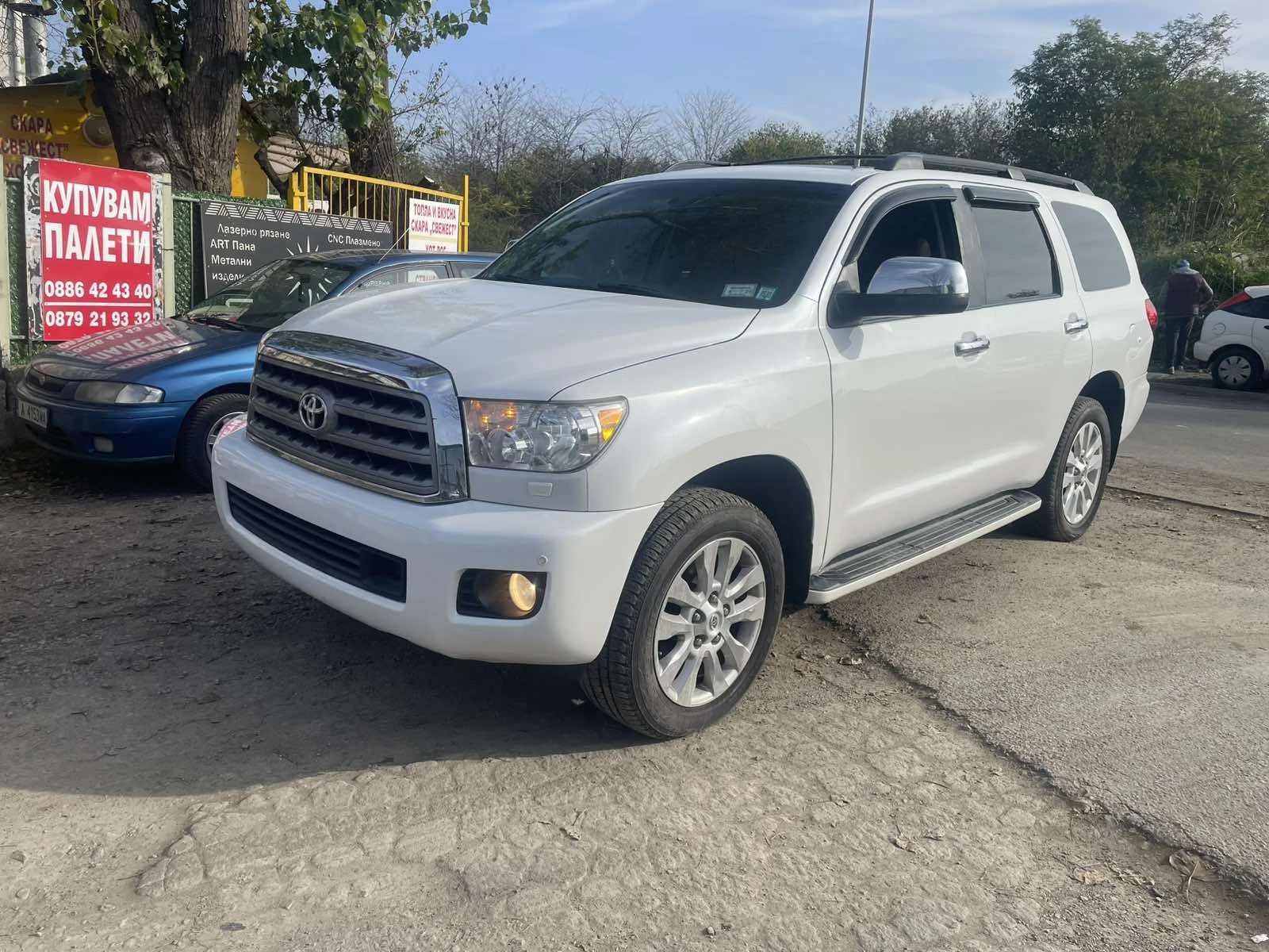 Toyota Sequoia Platinum  - изображение 2