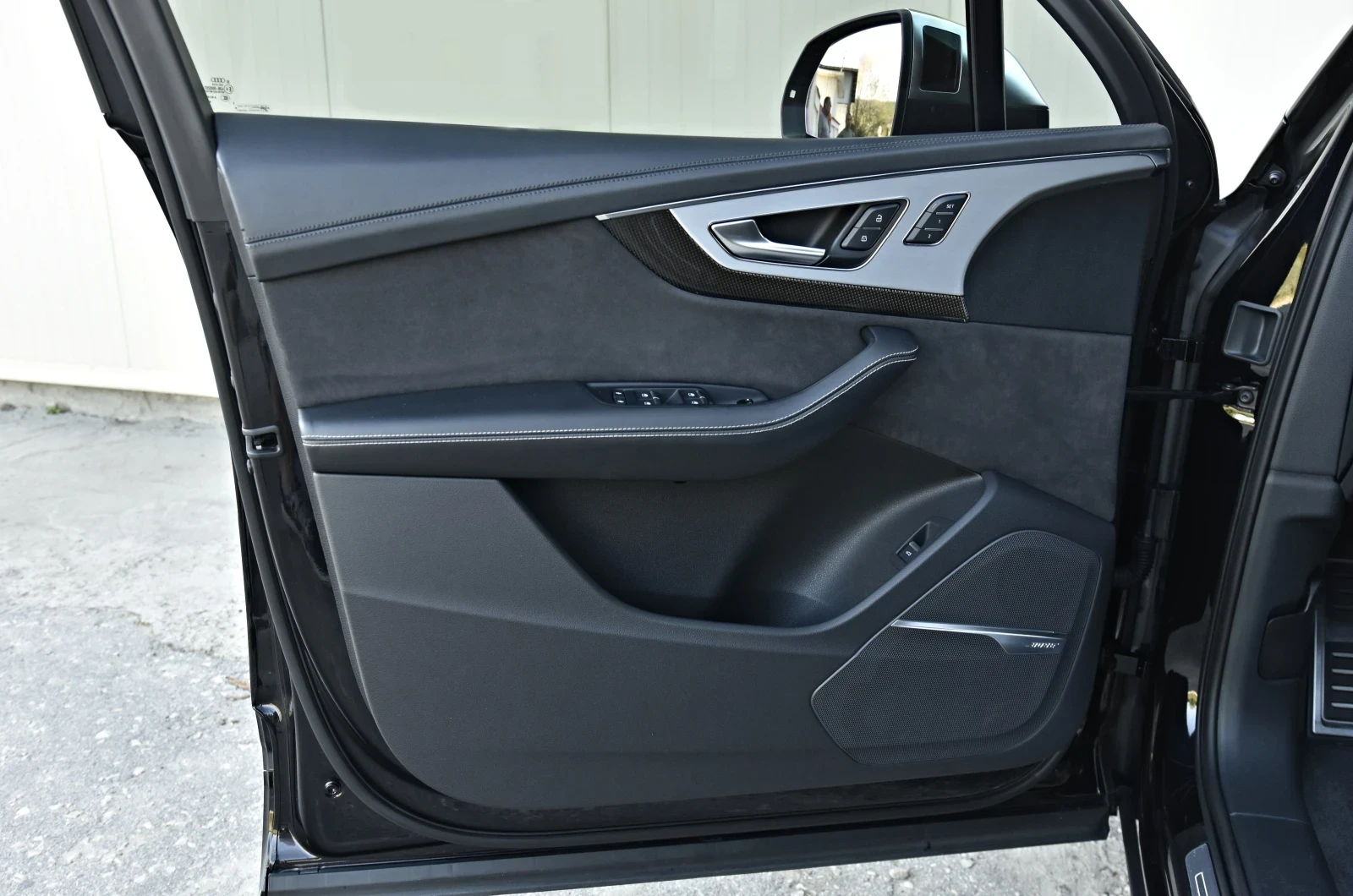 Audi SQ7  - изображение 7