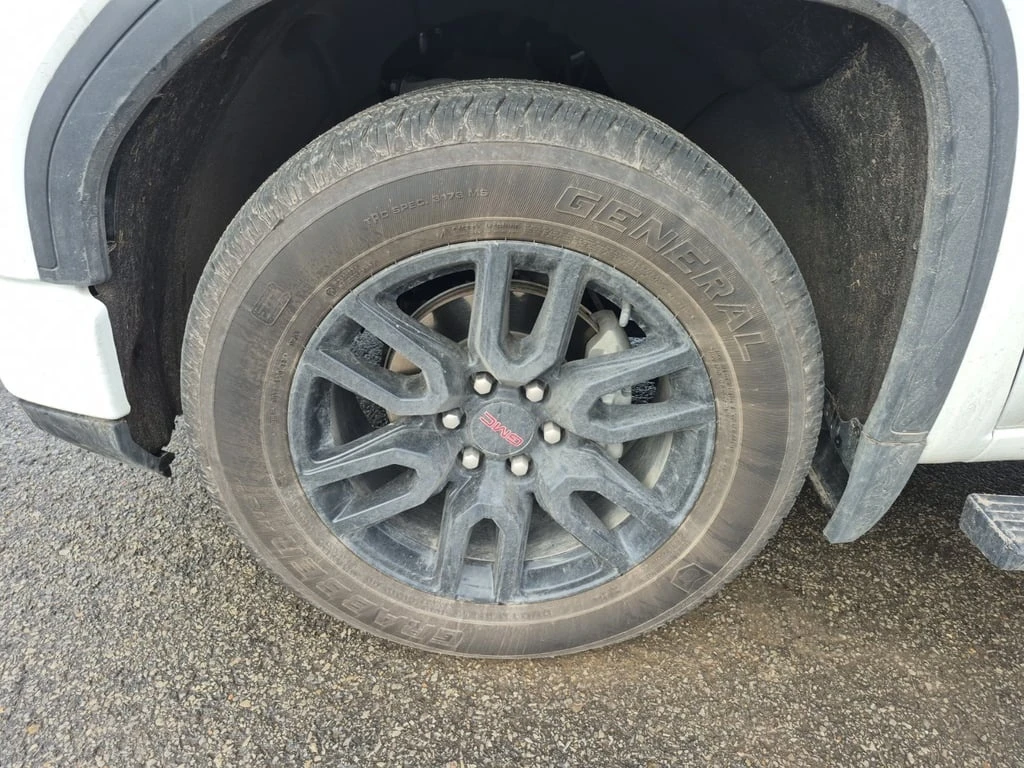 Gmc Sierra * PRO CREW CAB SHORT BED * CARFAX *  - изображение 6