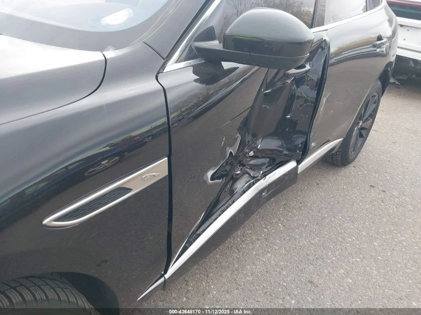 Jaguar F-PACE R-Dynamic S P400 AWD Automatic * CARFAX*  - изображение 6