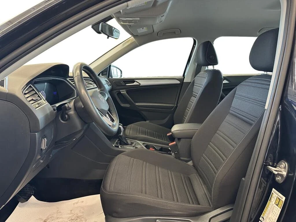 VW Tiguan Trendline 4Motion Авто Кредит (ЦЕНА ДО БГ) , снимка 7 - Автомобили и джипове - 54046919