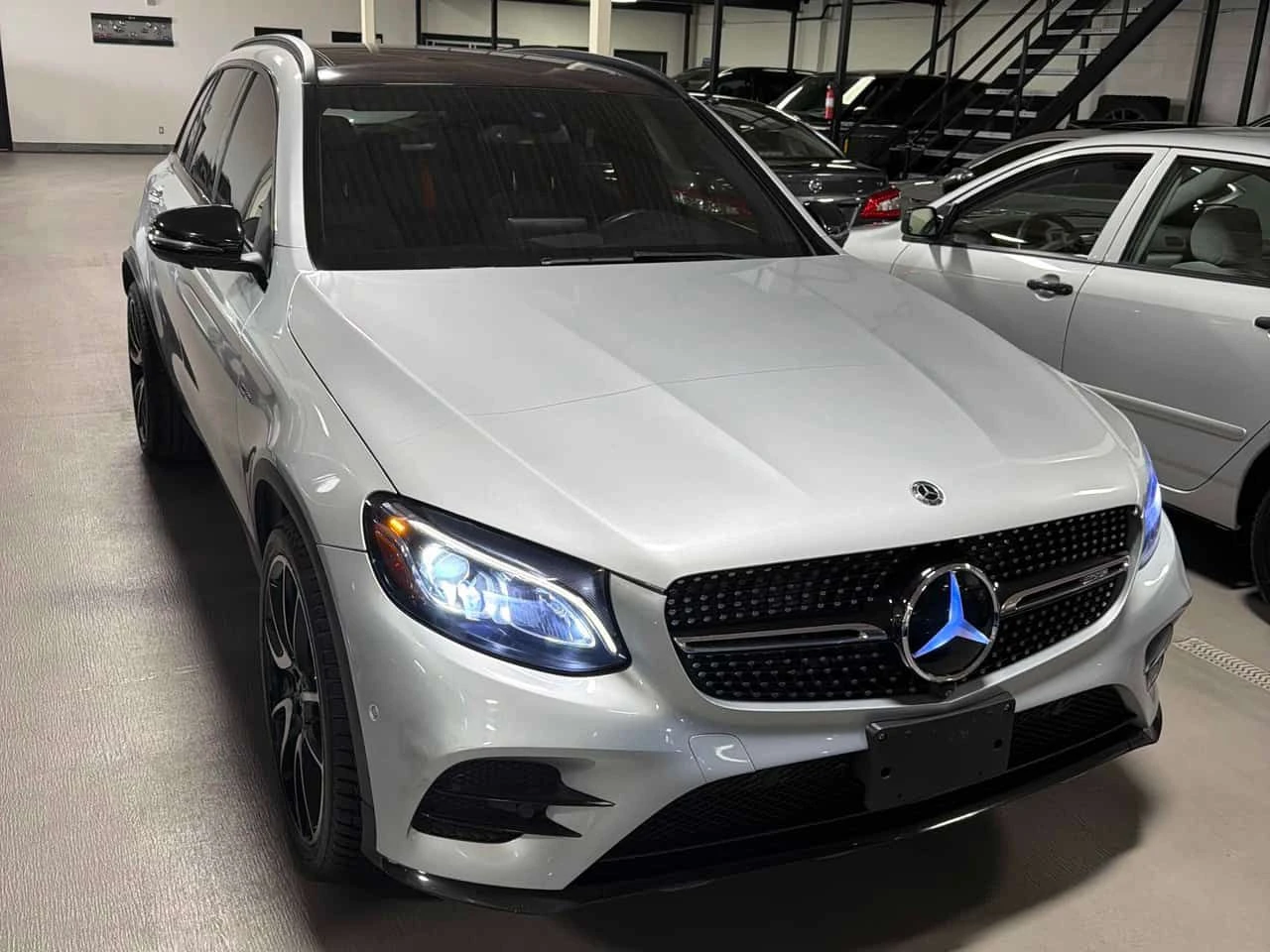 Mercedes-Benz GLC 43 AMG * CARFAX * ЦЕНА ДО БГ, снимка 4 - Автомобили и джипове - 54450848