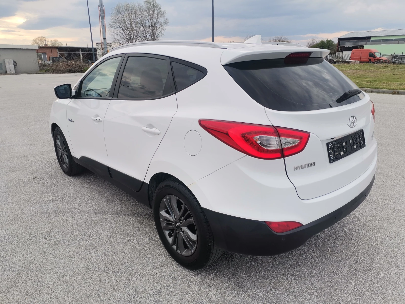 Hyundai IX35 1, 7cdti фейс, снимка 3 - Автомобили и джипове - 54526452
