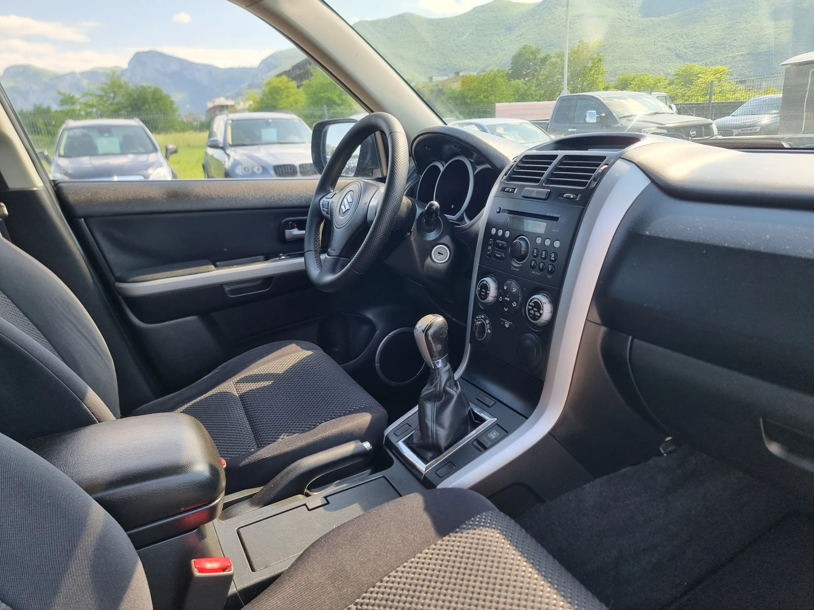 Suzuki Vitara 1.9DDIS, снимка 16 - Автомобили и джипове - 54771160