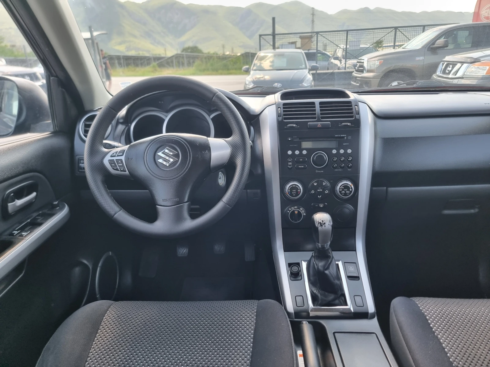 Suzuki Vitara 1.9DDIS, снимка 12 - Автомобили и джипове - 54771160