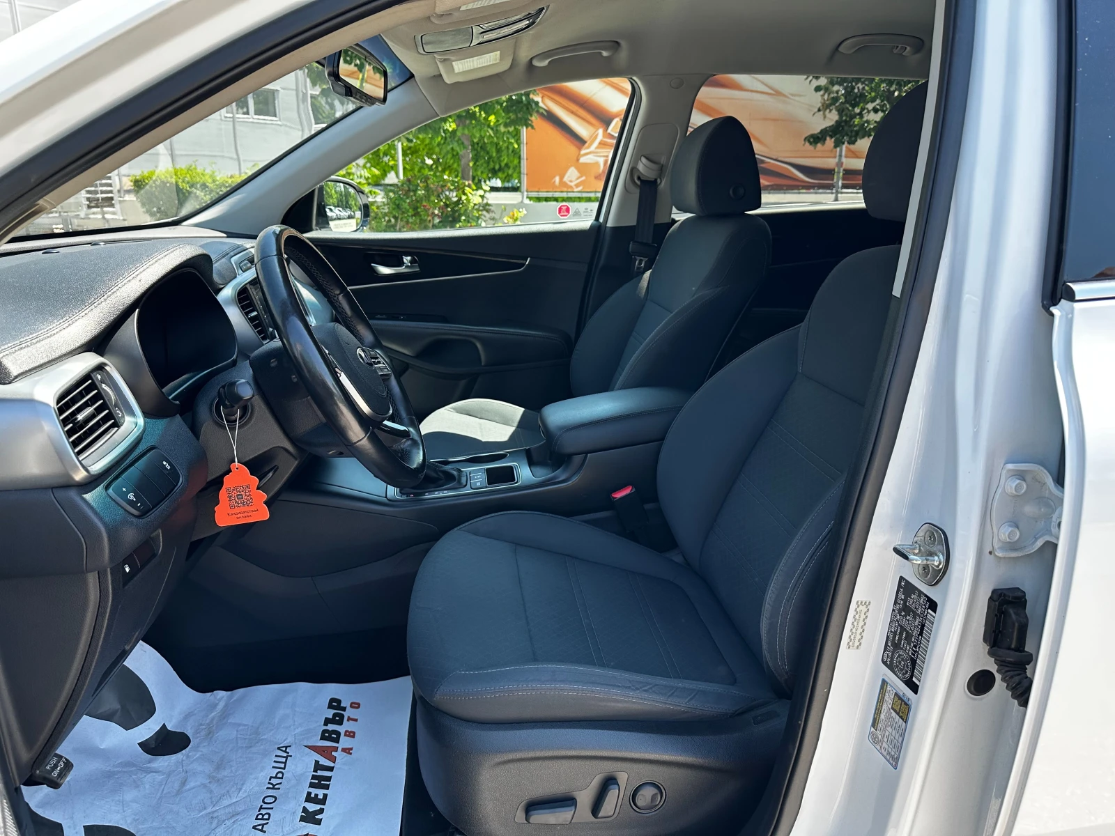 Kia Sorento 3.3i 294 к.с./ГАРАНЦИЯ, снимка 9 - Автомобили и джипове - 54843921