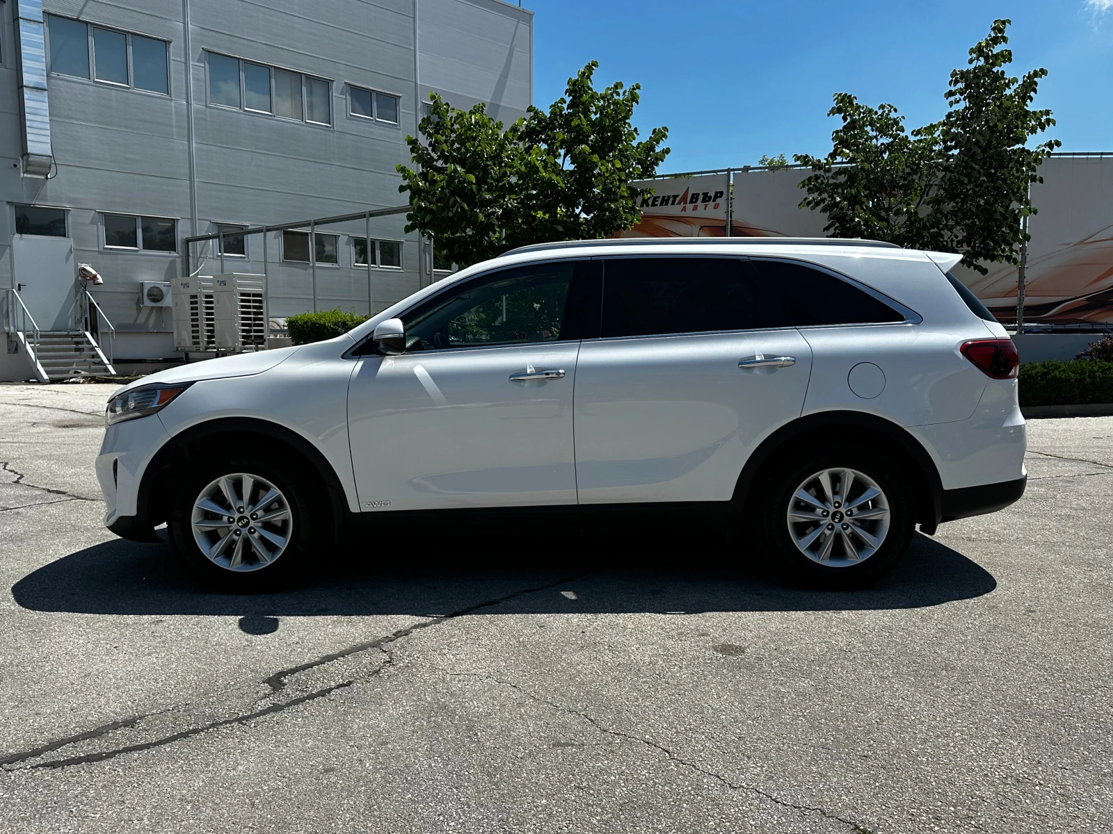 Kia Sorento 3.3i 294 к.с./ГАРАНЦИЯ, снимка 2 - Автомобили и джипове - 54843921