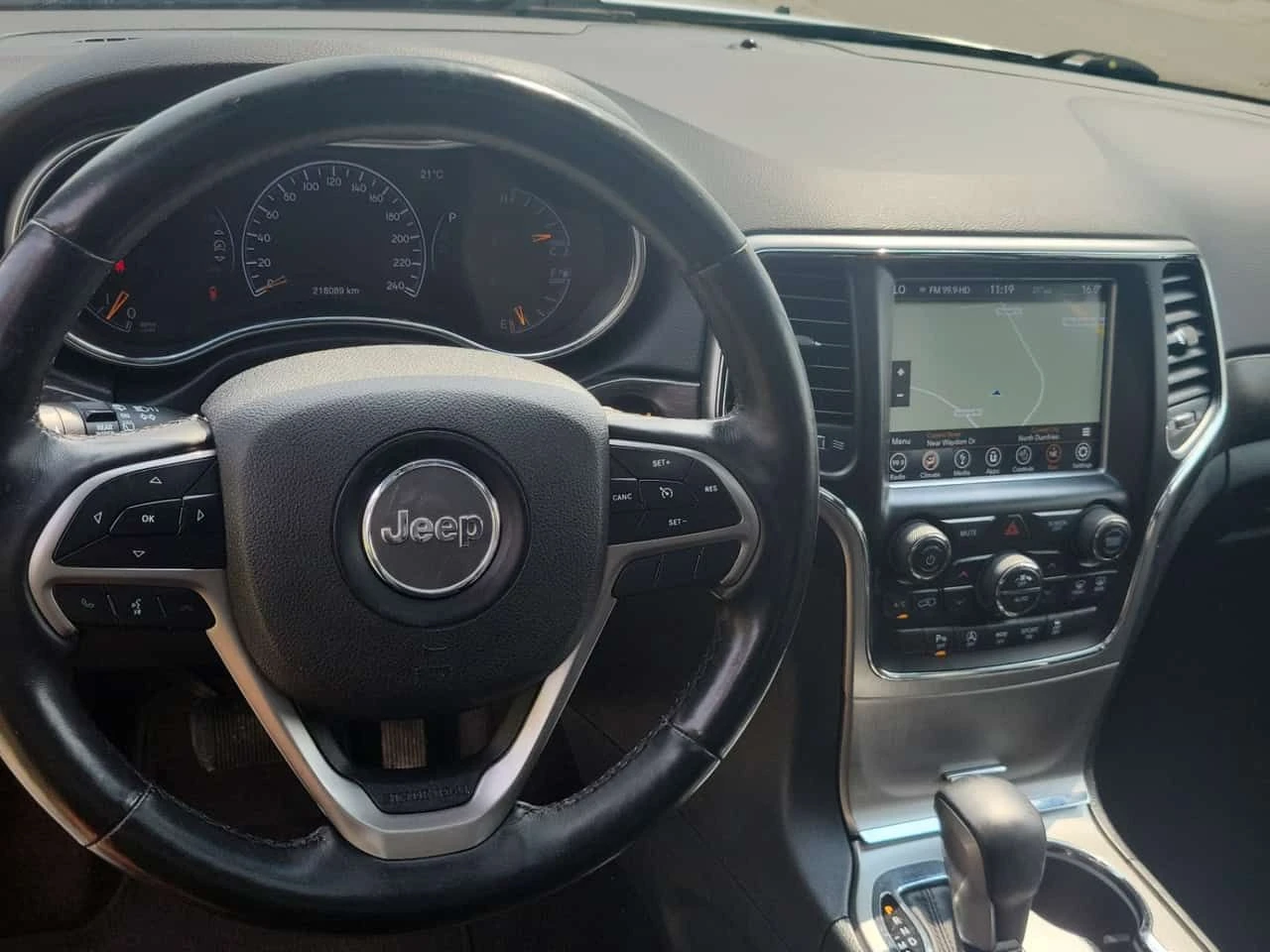 Jeep Grand cherokee  4x4 Altitude Iv / АЛКАНТАРА / ПОДГРЕВИ / ПАНОРАМА, снимка 10 - Автомобили и джипове - 55472072