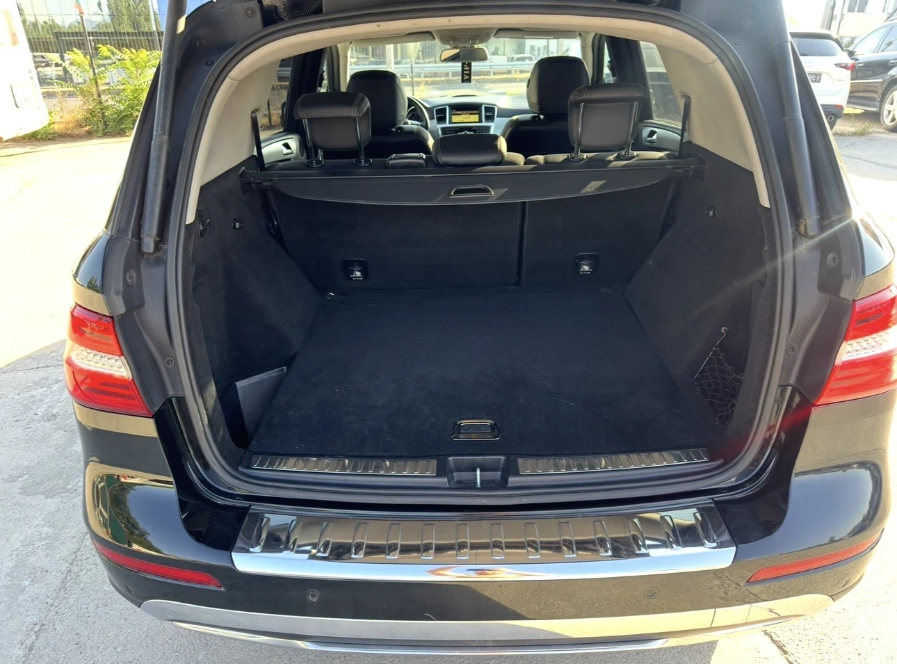 Mercedes-Benz ML 350 DISTRONIC / КАМЕРА / FULL LED / AIR MARIC, снимка 12 - Автомобили и джипове - 55841071
