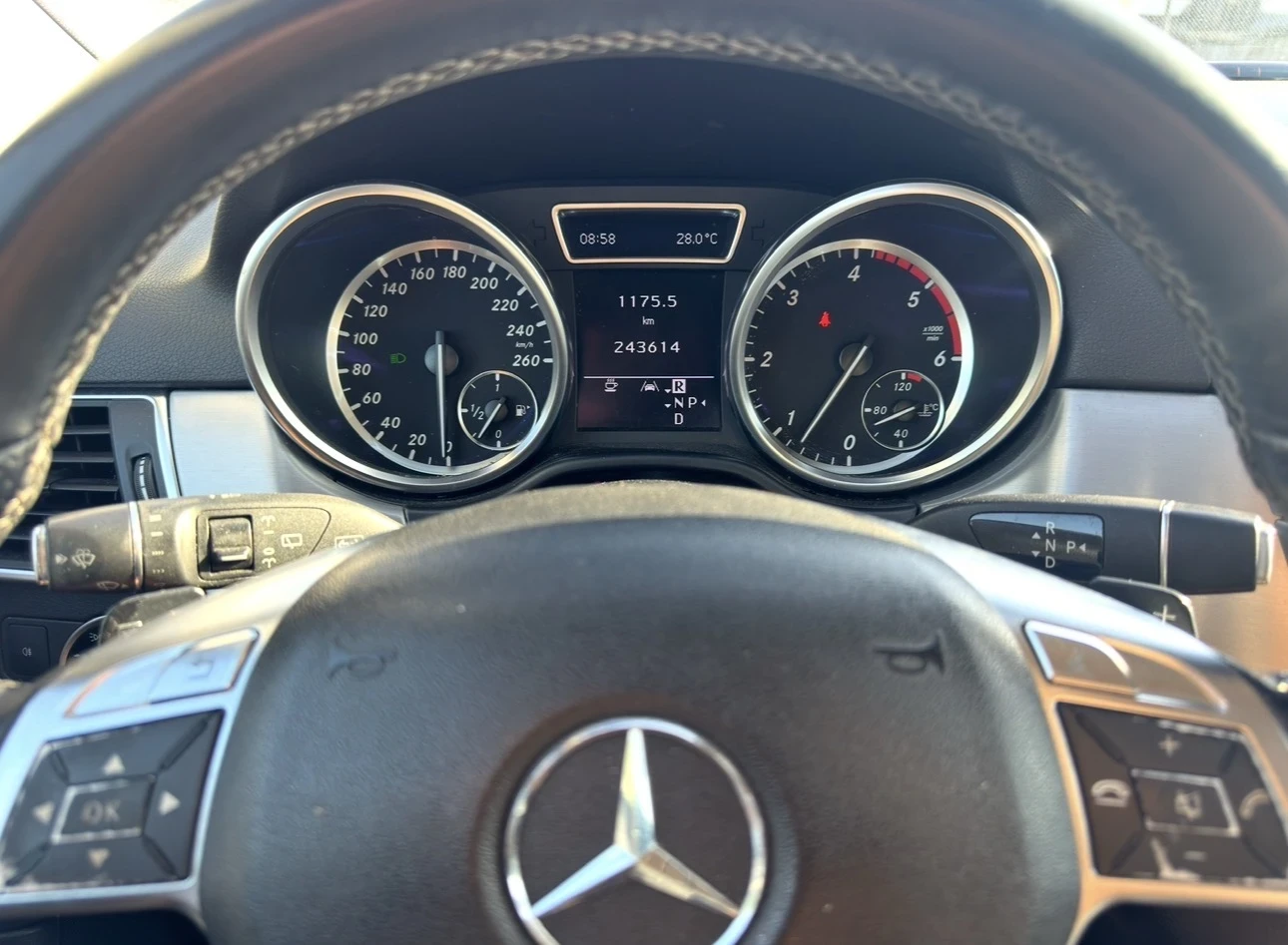 Mercedes-Benz ML 350 DISTRONIC / КАМЕРА / FULL LED / AIR MARIC, снимка 15 - Автомобили и джипове - 55841071
