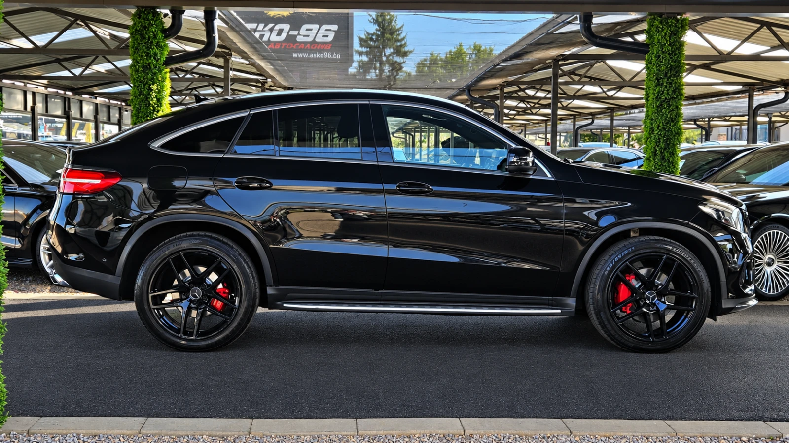 Mercedes-Benz GLE Coupe 350AMG/COUPE/360CAM/HUD/ПОДГРЕВ/AIRMAT/AMBI/CAR PL, снимка 4 - Автомобили и джипове - 56198326