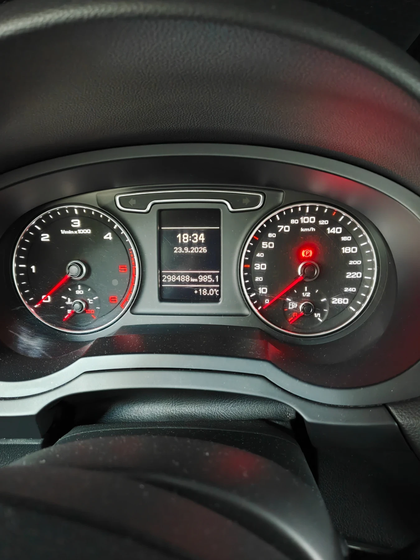 Audi Q3, снимка 3 - Автомобили и джипове - 56362225