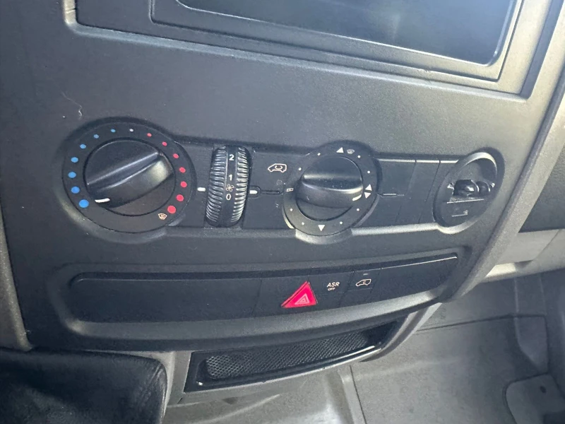 Mercedes-Benz Sprinter 313 2.2cdi, снимка 7 - Бусове и автобуси - 50747194