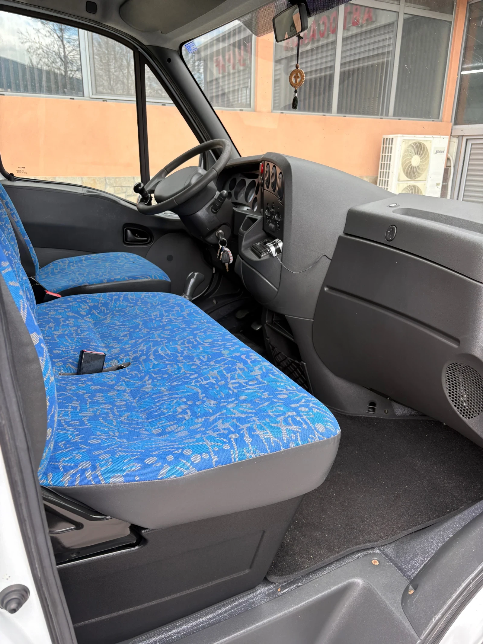 Iveco 35c13 КЛИМА ДО 3, 5Т, снимка 5 - Бусове и автобуси - 54401433