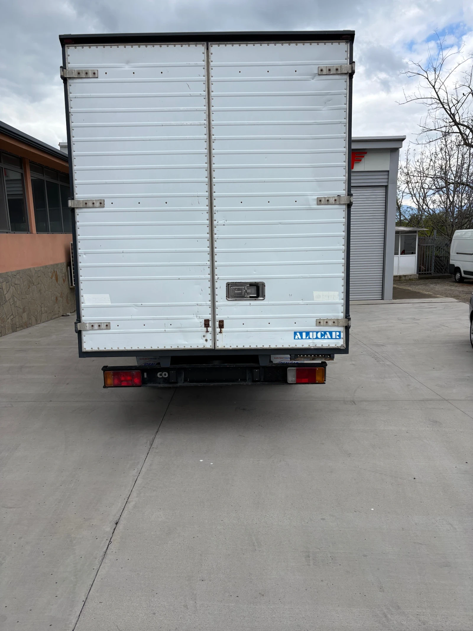 Iveco 35c13 КЛИМА ДО 3, 5Т, снимка 3 - Бусове и автобуси - 54401433
