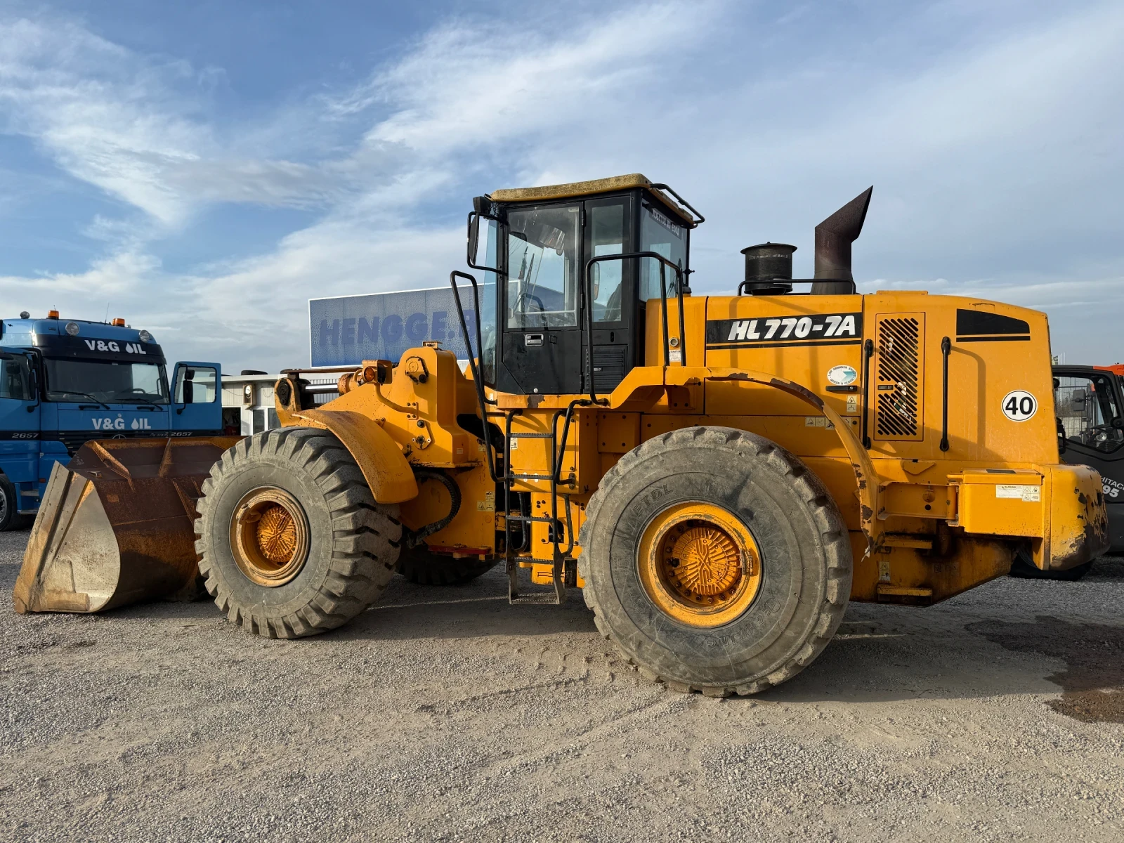 Челен товарач Hyundai HL770 - изображение 10