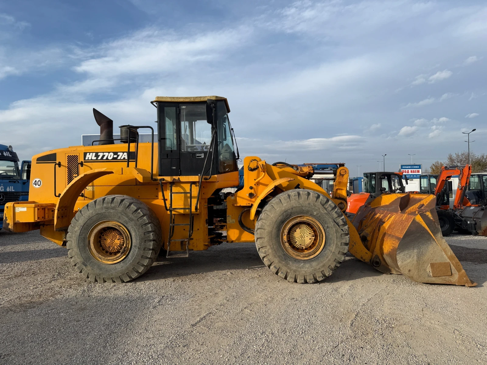 Челен товарач Hyundai HL770 - изображение 4