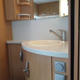 Каравана Knaus  SUDWIND 650 FSK, снимка 15