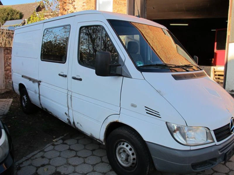 Рама и Каросерия за Mercedes-Benz Sprinter 311, снимка 1 - Части - 23491221