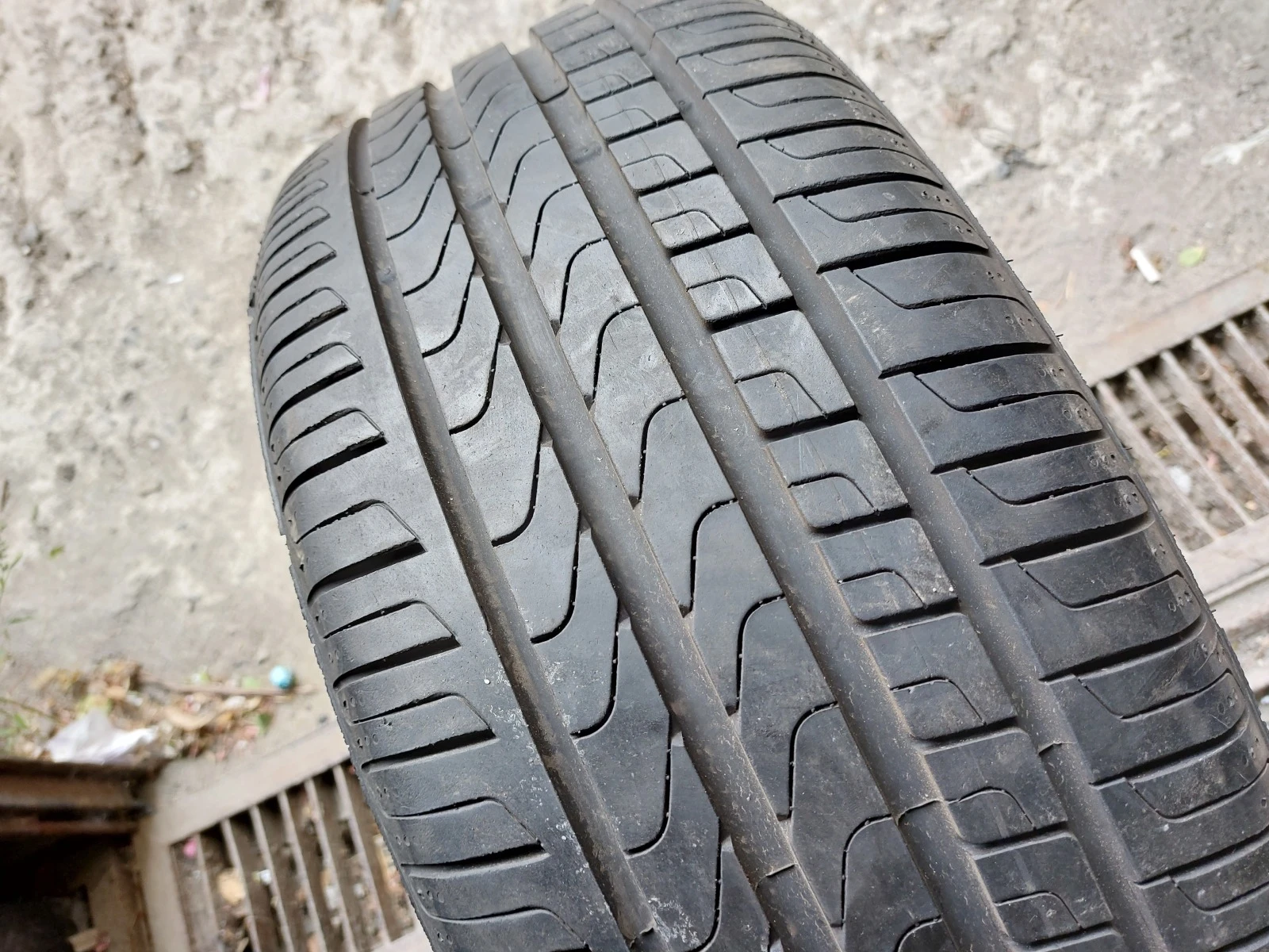 ���� 235/40R19 | Mobile.bg � ����������� 2