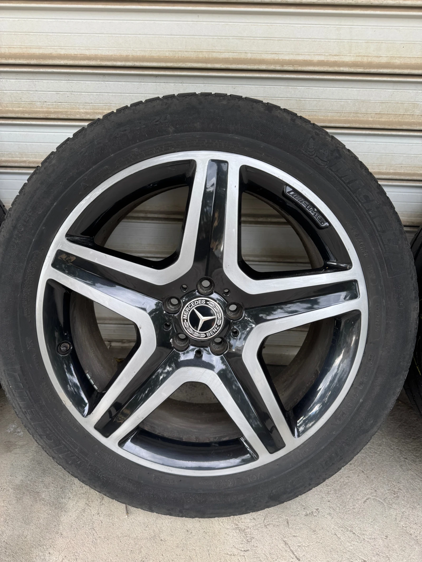 Гуми с джанти Michelin 275/40R20, снимка 3 - Гуми и джанти - 56182712