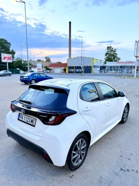 Toyota Yaris 1.5 Hybrid 2023 | 63 000 км | Гаранция | CarPlay, снимка 4