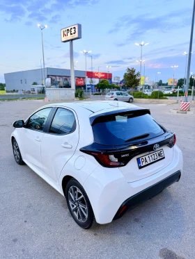 Toyota Yaris 1.5 Hybrid 2023 | 63 000 км | Гаранция | CarPlay, снимка 6