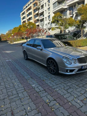 Mercedes-Benz E 500, снимка 3