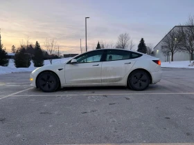 Tesla Model 3  * CARFAX * НАПЪЛНО АВТОНОМНА - 17500 € / 34227.03 лв. - 16548065 2
