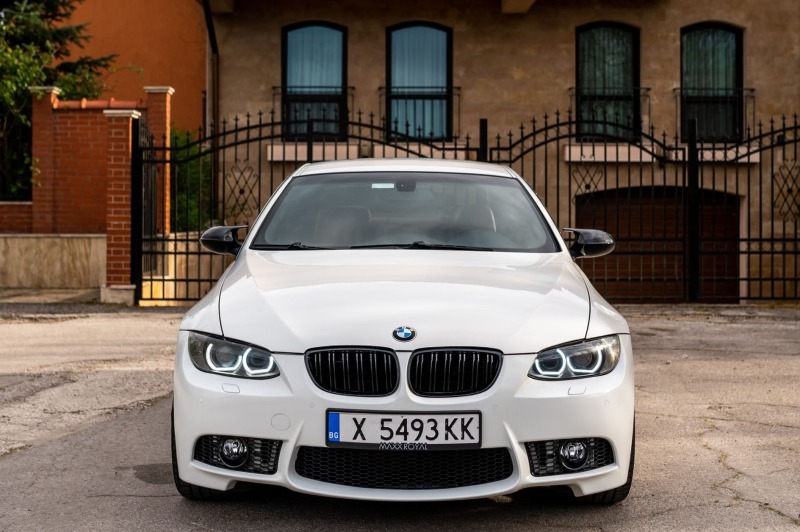 BMW 330, снимка 2 - Автомобили и джипове - 45390320