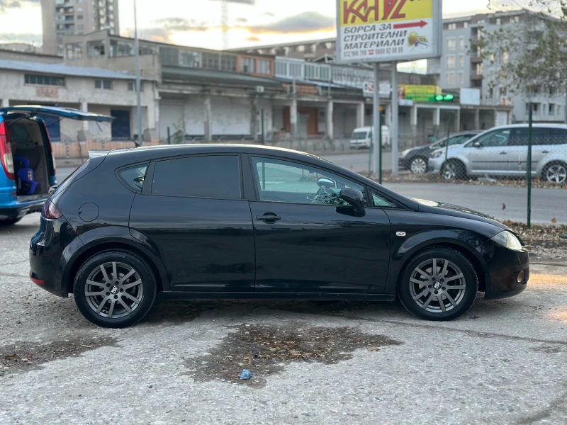 Seat Leon, снимка 5 - Автомобили и джипове - 48082321