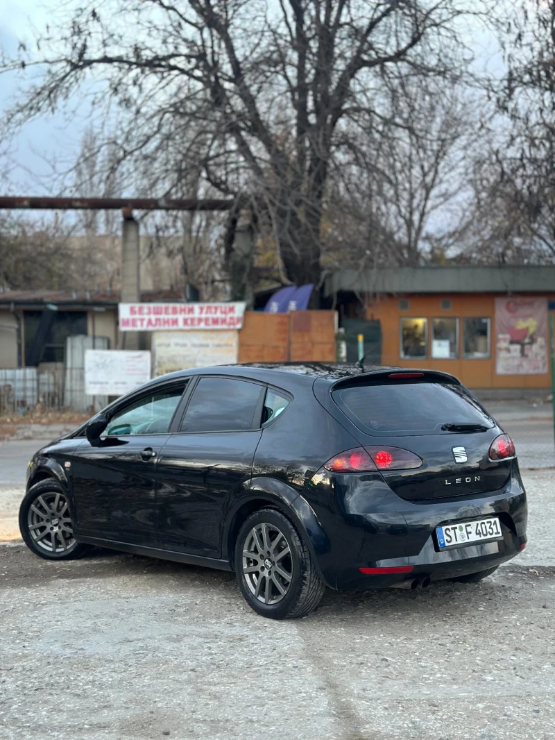 Seat Leon, снимка 2 - Автомобили и джипове - 48082321