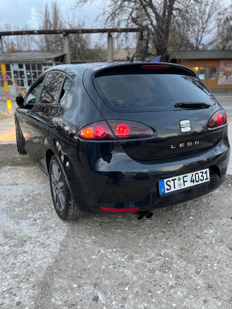 Seat Leon, снимка 4 - Автомобили и джипове - 48082321