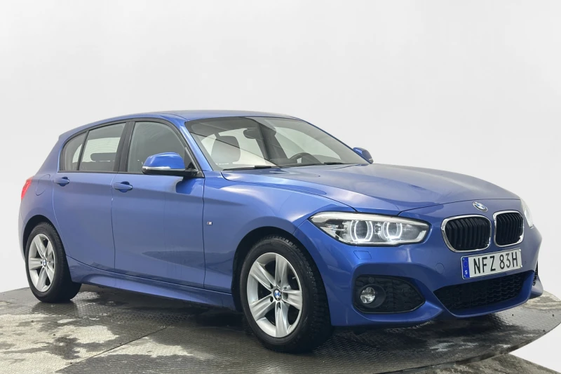 BMW 120 i M Sport* Navi* LED* M Aerodynamics* , снимка 9 - Автомобили и джипове - 48795981