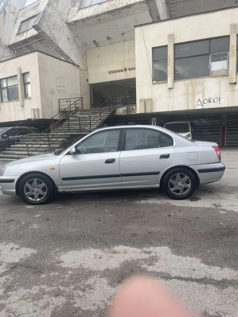 Hyundai Elantra 1.6 109 к., снимка 1 - Автомобили и джипове - 48541597