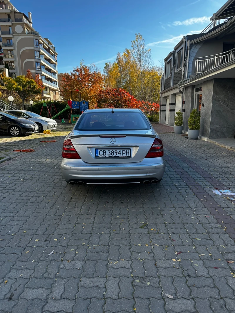 Mercedes-Benz E 500, снимка 5 - Автомобили и джипове - 48588781