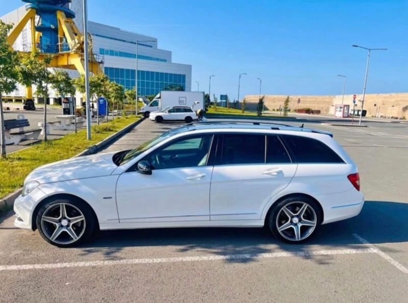 Mercedes-Benz C 220  Facelift AMG Pack, снимка 2 - Автомобили и джипове - 48844743