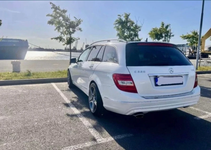 Mercedes-Benz C 220  Facelift AMG Pack, снимка 5 - Автомобили и джипове - 48844743