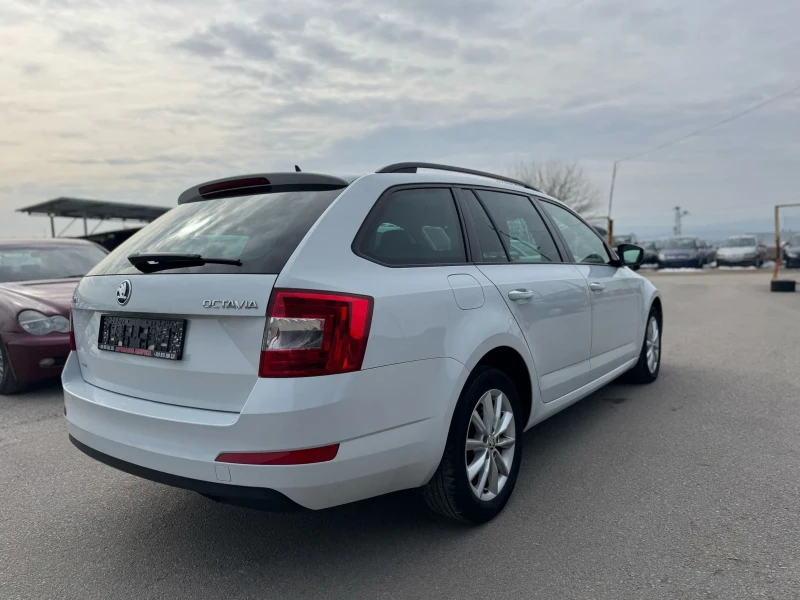 Skoda Octavia 2.0TDI DSG NAVI , снимка 6 - Автомобили и джипове - 49306073