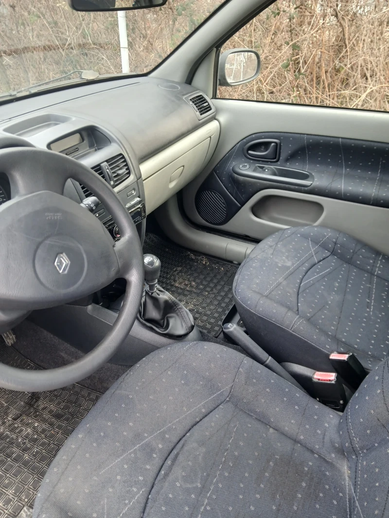 Renault Clio, снимка 7 - Автомобили и джипове - 49312832