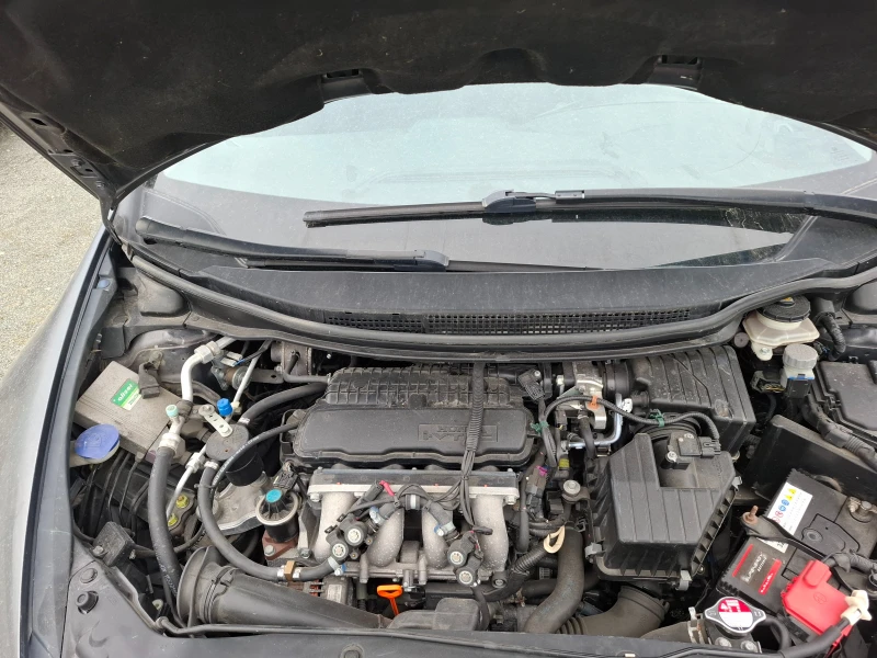 Honda Civic 1, 4i газ Италия, снимка 9 - Автомобили и джипове - 49312730