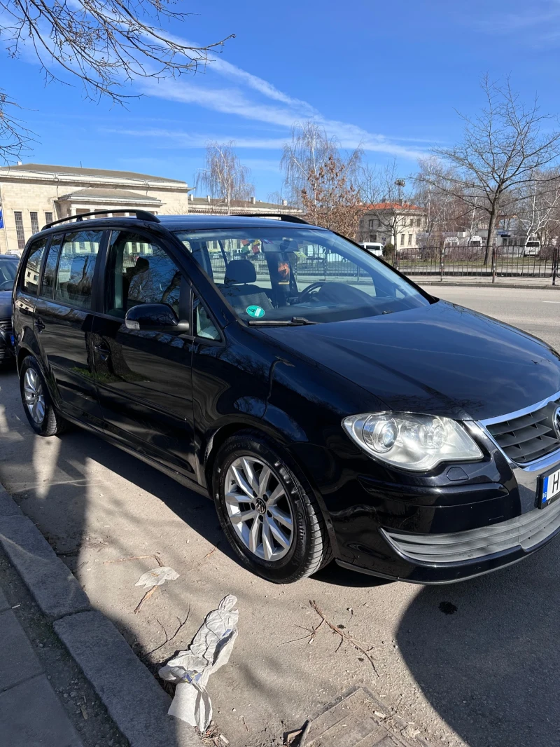 VW Touran 2.0 TDI, снимка 1 - Автомобили и джипове - 49414624