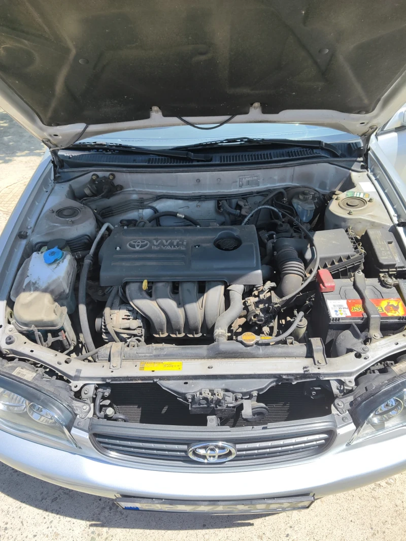 Toyota Corolla 1.6, снимка 7 - Автомобили и джипове - 52395223