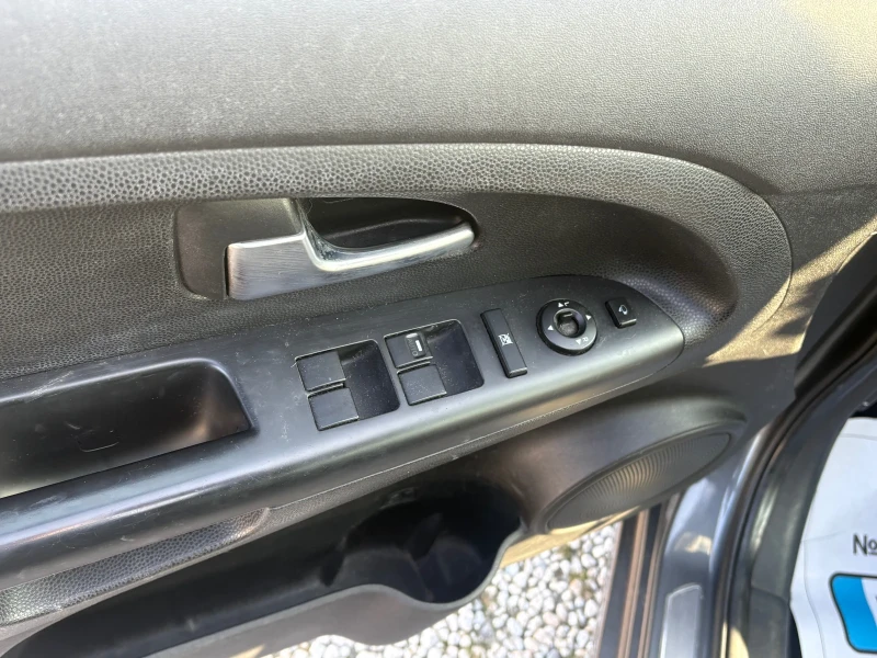 Kia Venga, снимка 5 - Автомобили и джипове - 53152662