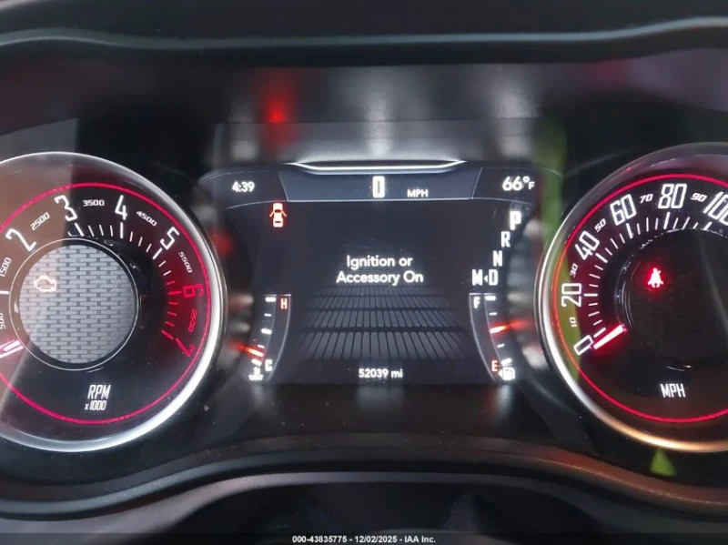 Dodge Challenger 5.7L V-8 VVT, 372HP Rear Wheel Drive, снимка 12 - Автомобили и джипове - 53215037