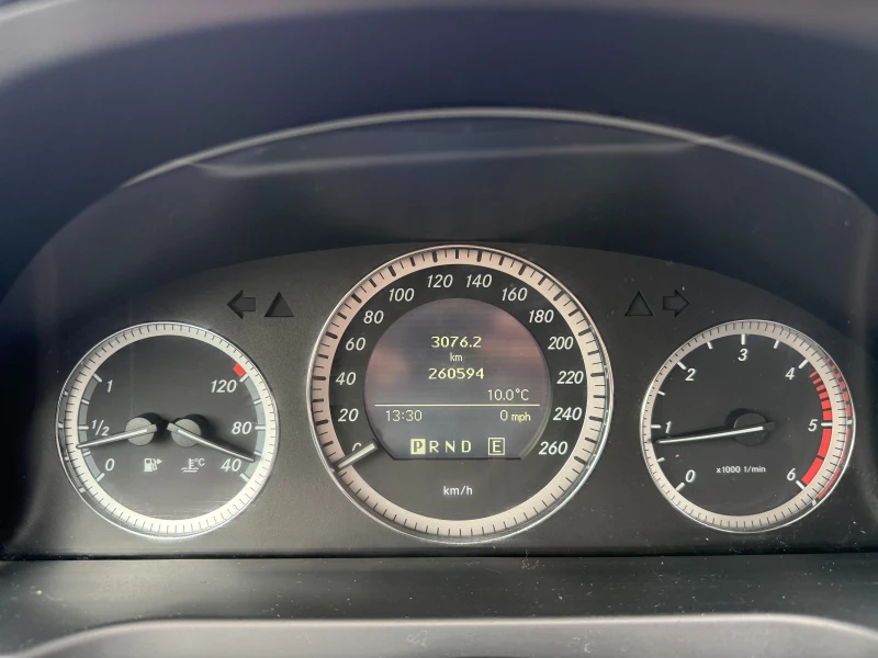 Mercedes-Benz C 200, снимка 13 - Автомобили и джипове - 53390894